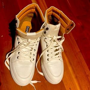 ALL WHITE EXPRESS ATHLETIC SHOES